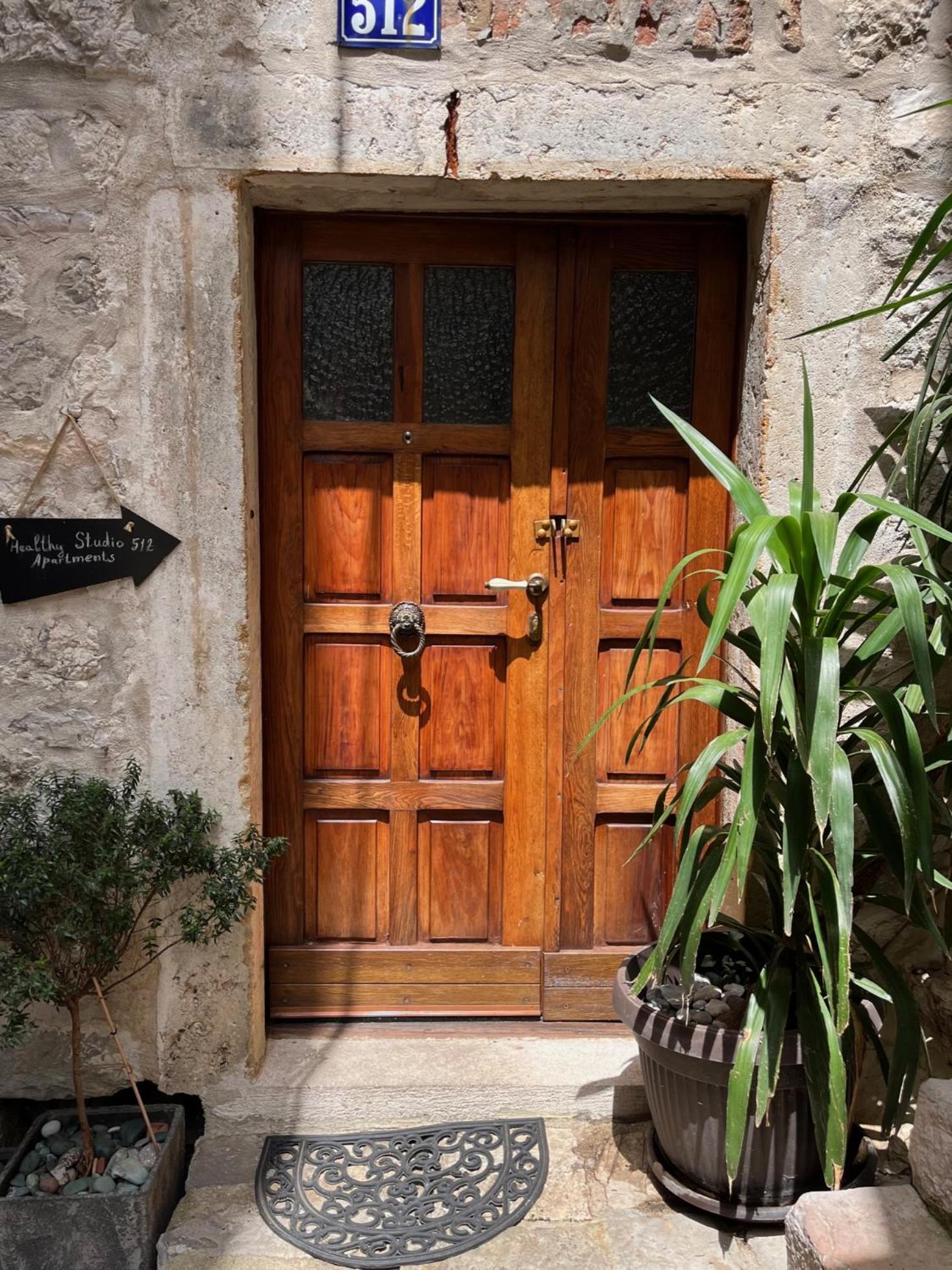 Healthystudio512 Apartments Kotor Buitenkant foto